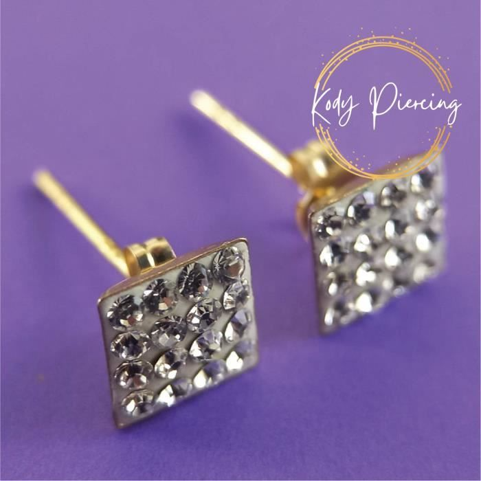 KODY PIERCING Boucles d'oreille Or 9 Carats orné d'un carré de plusieurs Zircons CZ Haute Qualité