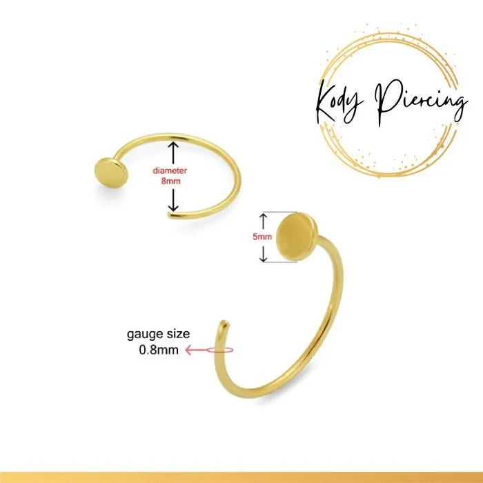 KODY PIERCING Anneau Ouvert en Or 9 Carats avec Petit Disque Plat | Minimaliste ou Audacieux?